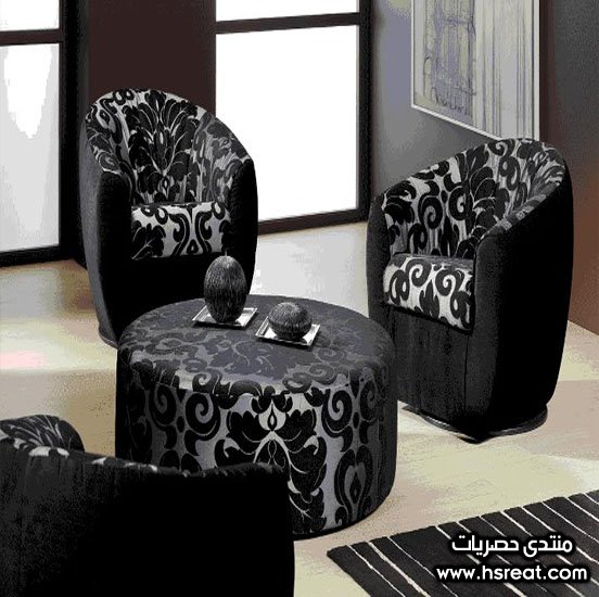 انتريه اسود في ابيض.jpg