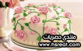 تورتة على شكل ورد.jpg
