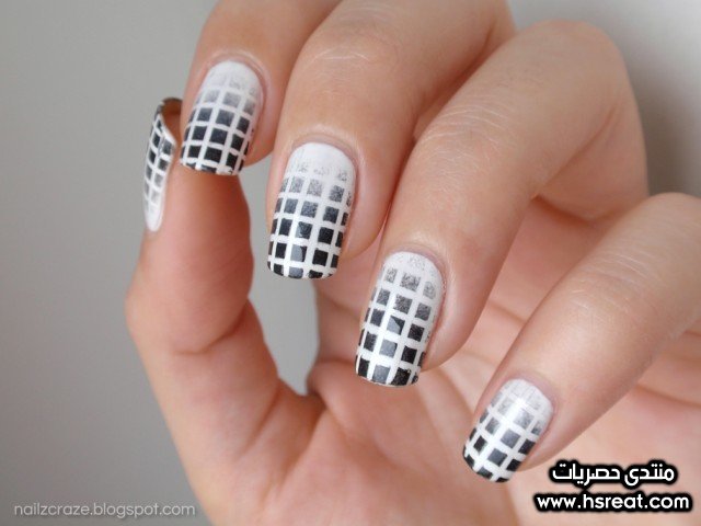 طلاءاظافر ابيض و اسود.jpg