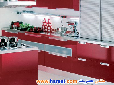 -مطابخ-بلت-ان-امريكي-حمراء-صغيرة-3.jpg