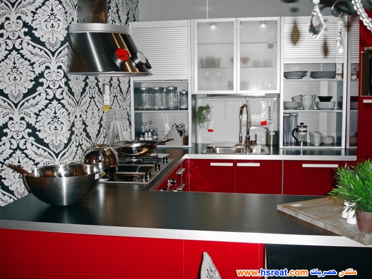 -مطابخ-بلت-ان-امريكي-حمراء-صغيرة-5.jpg