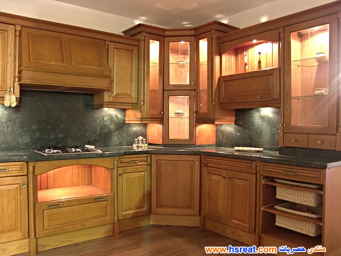 مطابخ-خشبية-باللون-البيج-10.jpg