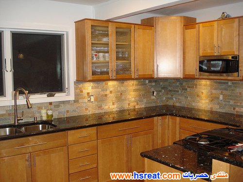 مطابخ-خشبية-باللون-البيج-8.jpg