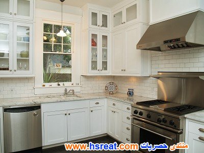 -مطابخ-خشبية-بيضاء-صغيرة-8.jpg