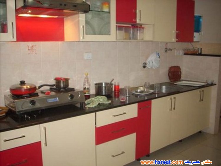 -مطابخ-هندية-باللون-الأحمر-والأبيض-6.jpg