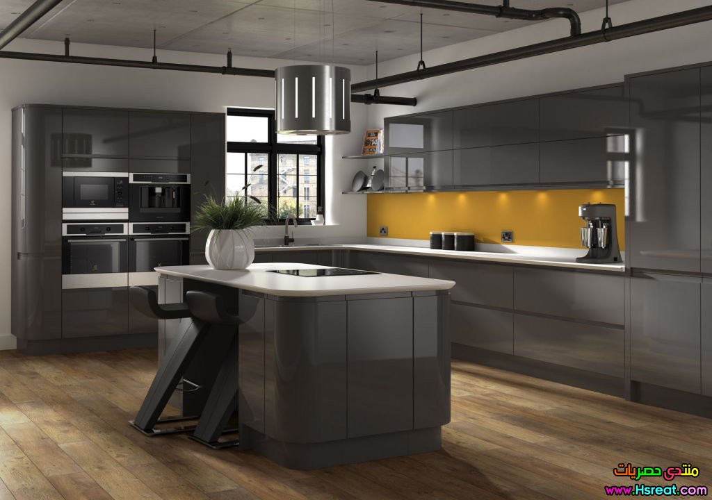 contemporary-dark-kitchen-1024x720.jpg