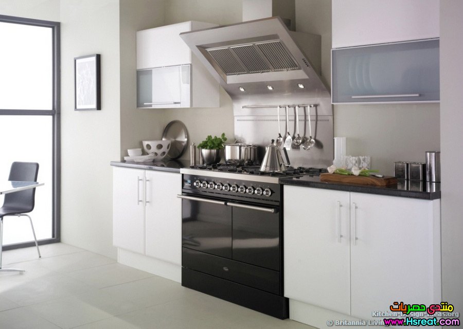 kitchen-cabinets-modern-white-076-bta004-dynasty-100cm-range-cooker-gloss-black-legato-hood.jpg