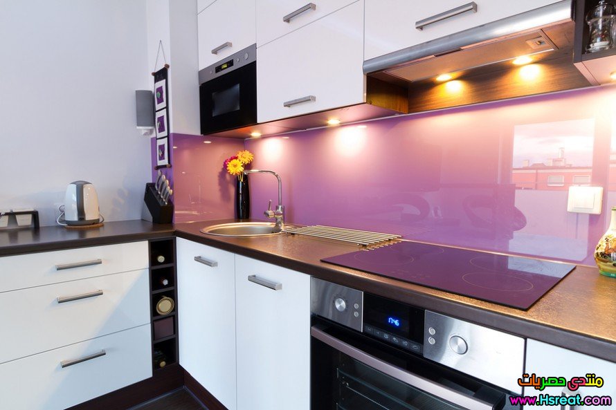 Modern-white-and-purple-kitche-38622877-890x593.jpg