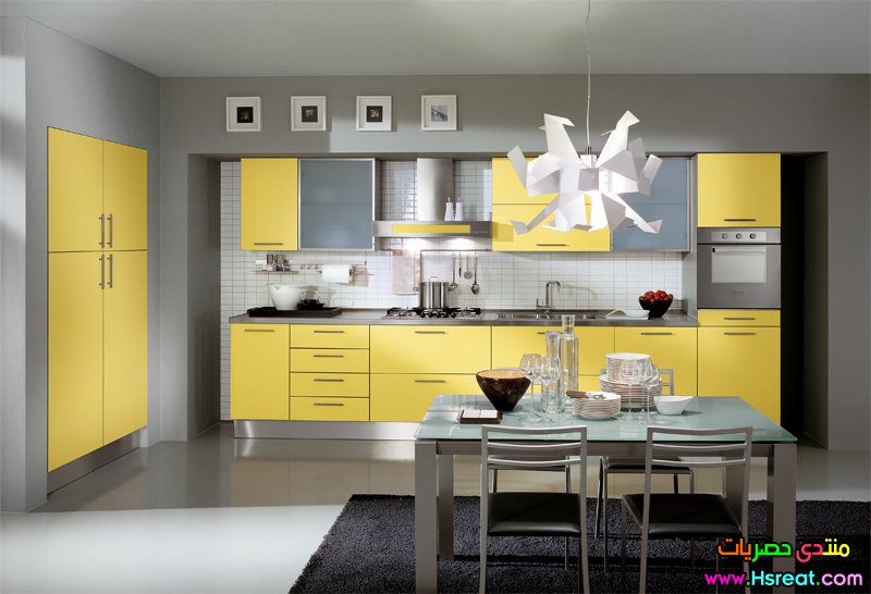 small-kitchen-interior-design-ideas-3-yellow-kitchen-cabinets-800-x-546.jpg