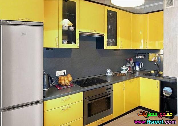 small-kitchen-remodeling-ideas-yellow-color-2.jpg
