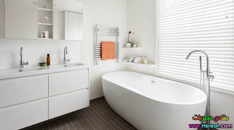 white-modern-bathroom.jpg